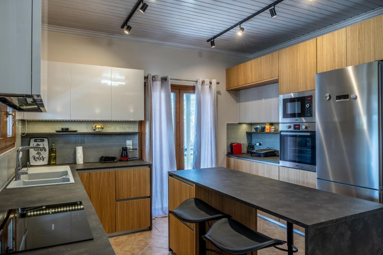 G.R Luxury Apartment Kalligoni Екстериор снимка