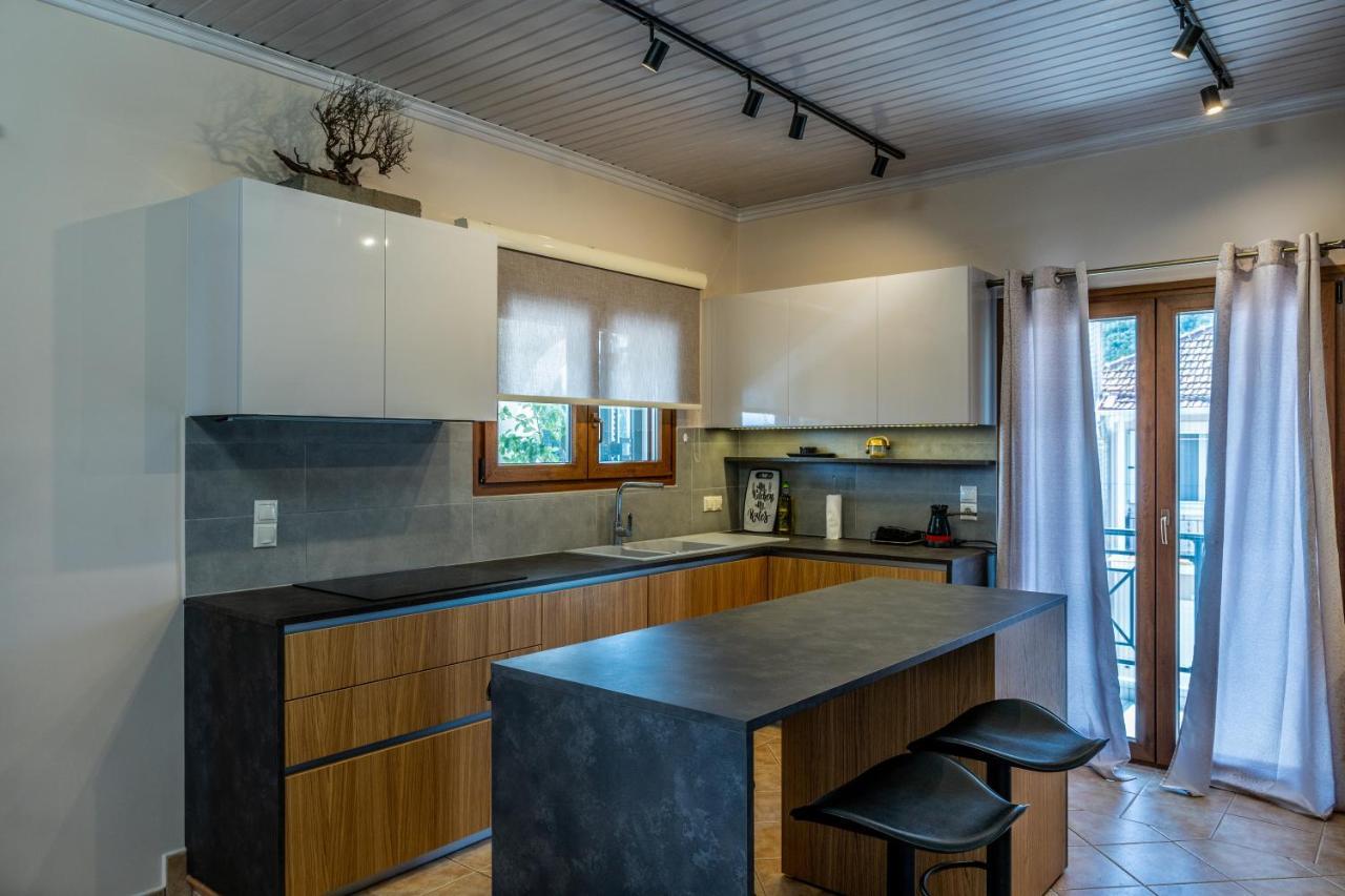 G.R Luxury Apartment Kalligoni Екстериор снимка