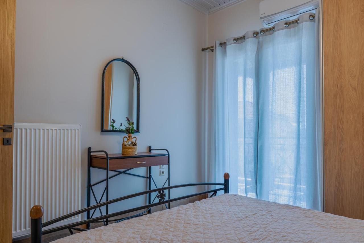 G.R Luxury Apartment Kalligoni Екстериор снимка