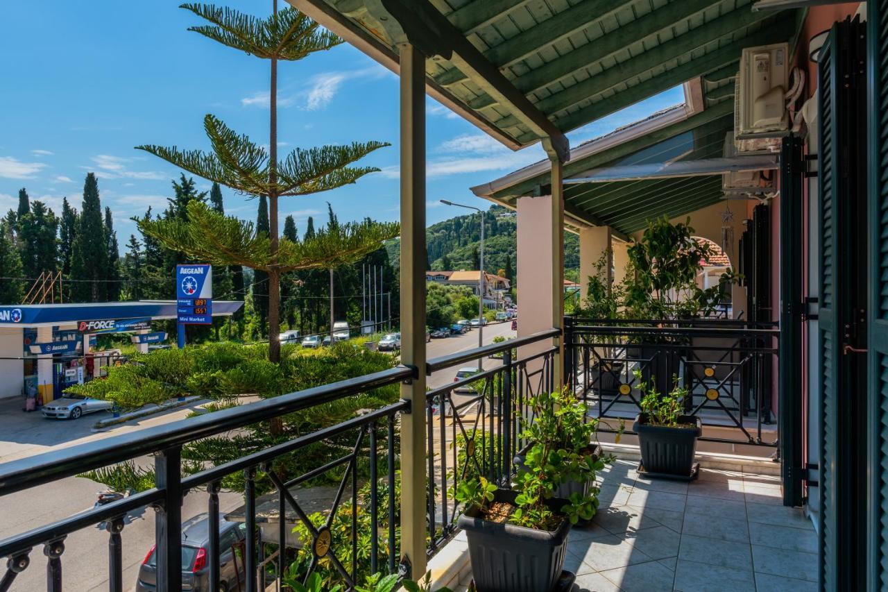 G.R Luxury Apartment Kalligoni Екстериор снимка
